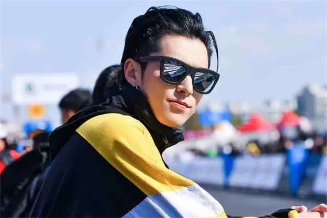 What's The Relationship Between Dylan Wang And Shen Yue? - CPOP HOME